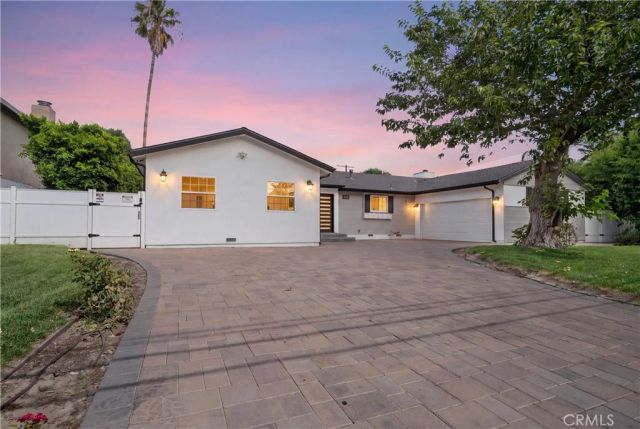 9150 Zelzah Avenue, Northridge, CA 91325