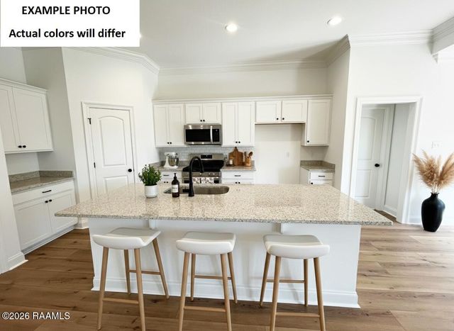 203 Hidden Meadows Drive, Lafayette, LA 70506