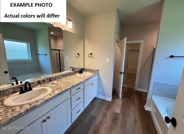 203 Hidden Meadows Drive, Lafayette, LA 70506