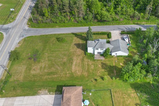 2640 KOSIOREK Drive, Erie, PA 16509