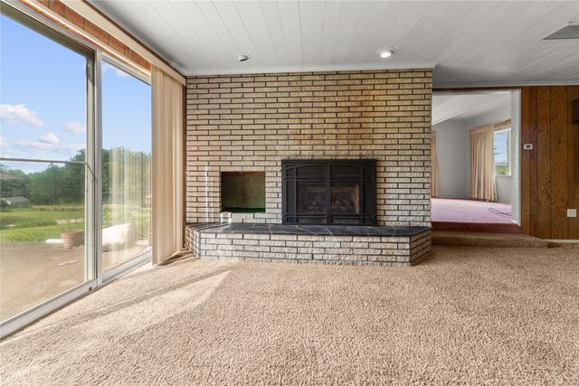 2640 KOSIOREK Drive, Erie, PA 16509