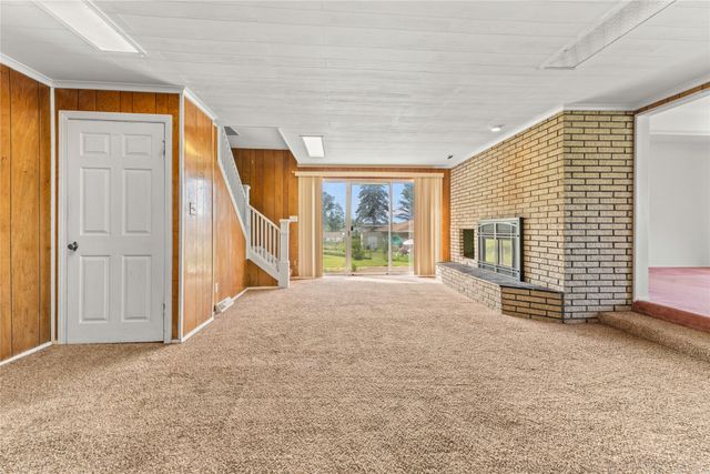 2640 KOSIOREK Drive, Erie, PA 16509