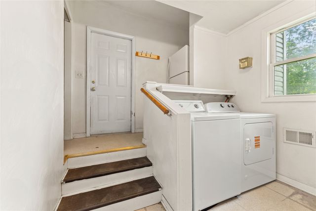 2640 KOSIOREK Drive, Erie, PA 16509