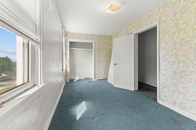 2640 KOSIOREK Drive, Erie, PA 16509