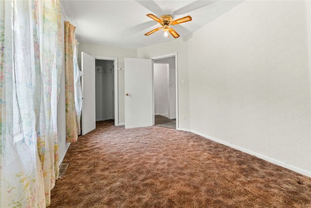 2640 KOSIOREK Drive, Erie, PA 16509