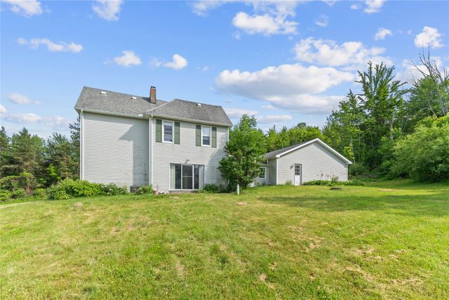 2640 KOSIOREK Drive, Erie, PA 16509