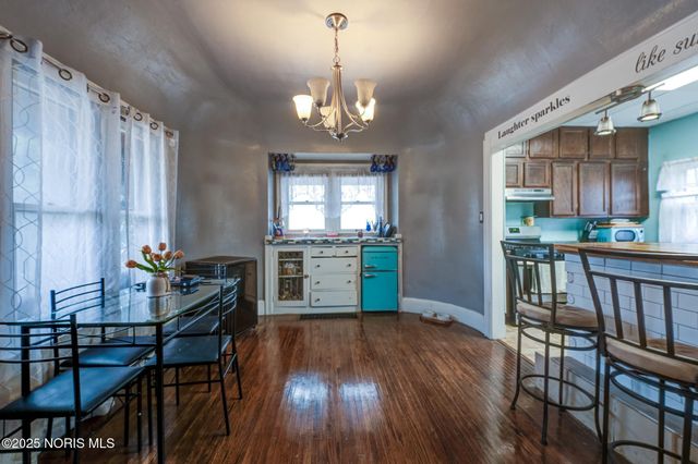 4322 Lowe Road, Toledo, OH 43612