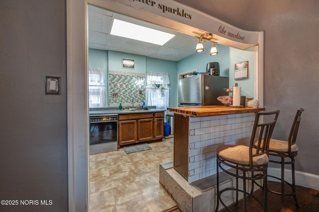 4322 Lowe Road, Toledo, OH 43612