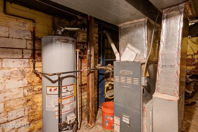 4322 Lowe Road, Toledo, OH 43612