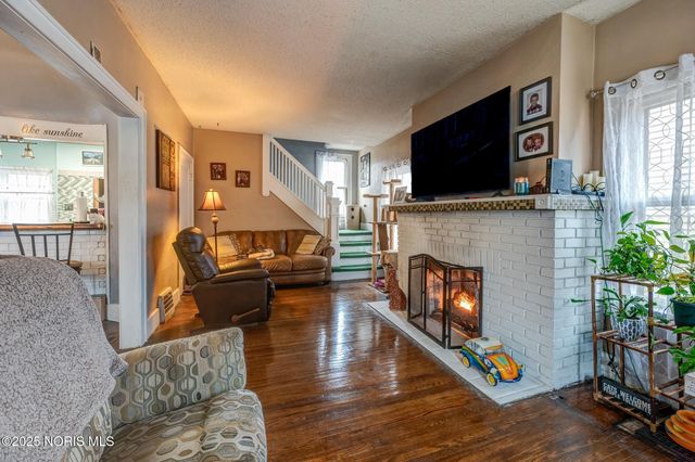 4322 Lowe Road, Toledo, OH 43612