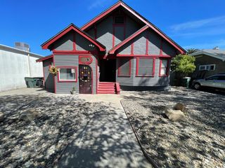 512 12th St, Modesto, CA 95354