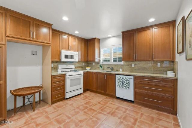 2554 Neptune Place, Port Hueneme, CA 93041