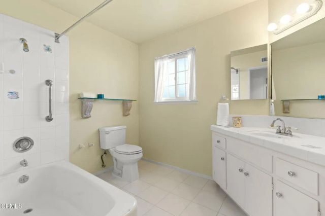 2554 Neptune Place, Port Hueneme, CA 93041