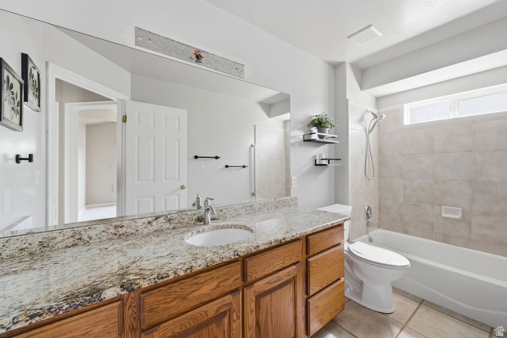 Image 27 of property listing at 1429 FLINT MEADOW DR, Kaysville, UT 84037