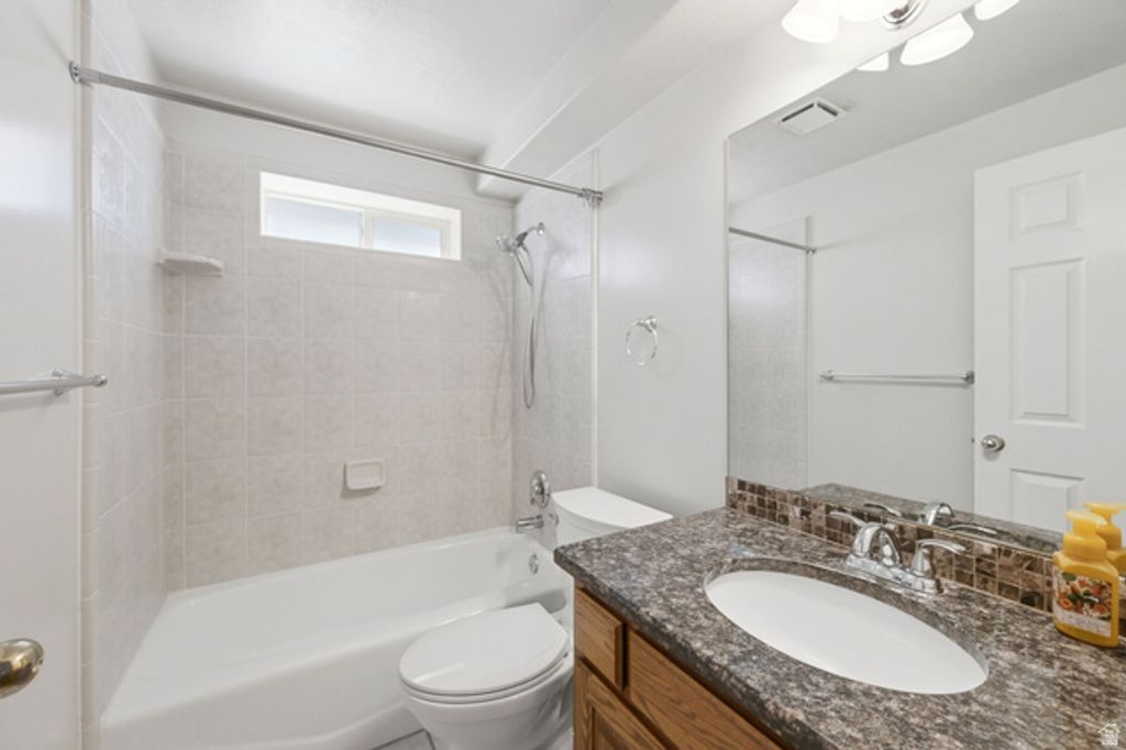 Image 37 of property listing at 1429 FLINT MEADOW DR, Kaysville, UT 84037