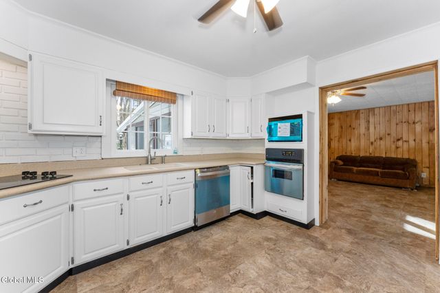 50 Hillcrest Drive, Sand Lake, NY 12018