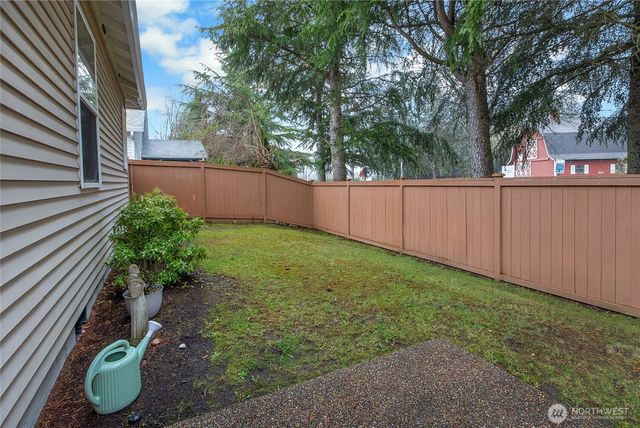 8235 Sweetbrier Loop SE, Olympia, WA 98513