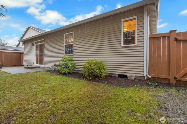 8235 Sweetbrier Loop SE, Olympia, WA 98513