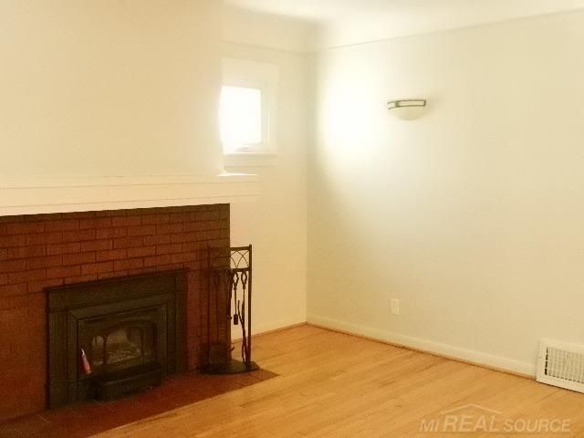 2000 Pearl Avenue, Warren, MI 48091