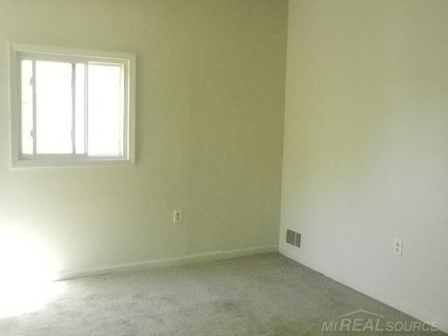 2000 Pearl Avenue, Warren, MI 48091