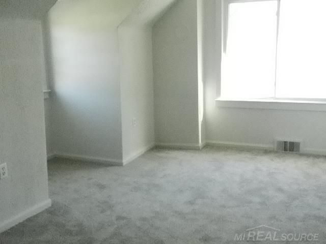 2000 Pearl Avenue, Warren, MI 48091