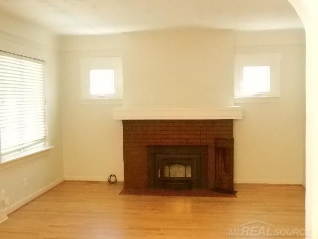 2000 Pearl Avenue, Warren, MI 48091