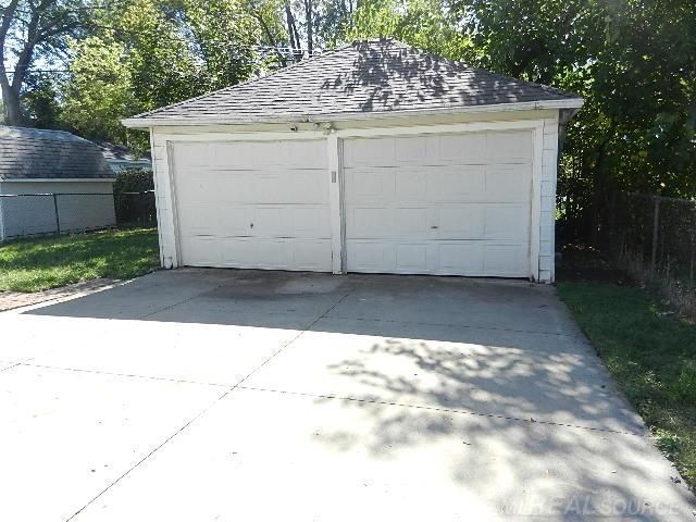 2000 Pearl Avenue, Warren, MI 48091