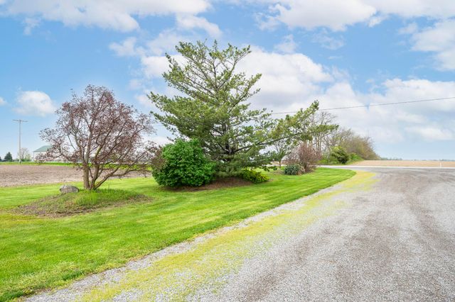 8556 State Route 117, Huntsville, OH 43324