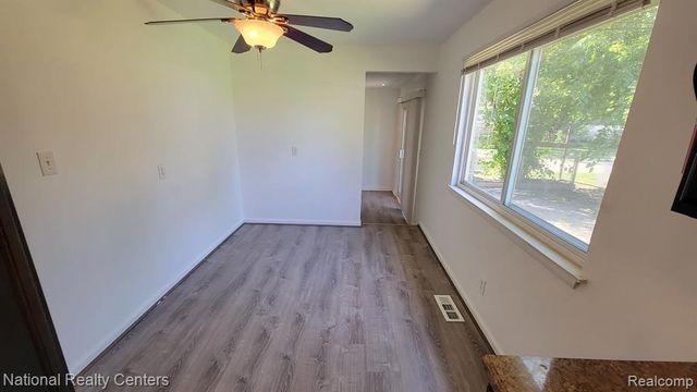 8753 Lozen Drive, Sterling Heights, MI 48313