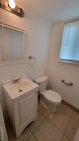 8753 Lozen Drive, Sterling Heights, MI 48313