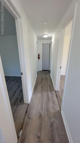 8753 Lozen Drive, Sterling Heights, MI 48313