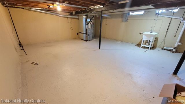 8753 Lozen Drive, Sterling Heights, MI 48313