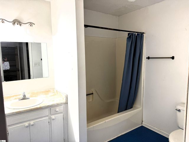 210 Trailwood Drive, Spartanburg, SC 29301