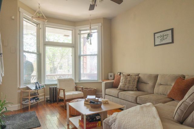 2920 N Richmond Street, Chicago, IL 60618