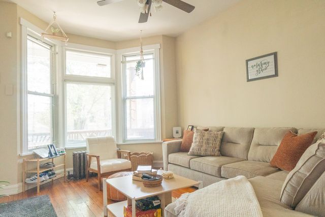 2920 N Richmond Street, Chicago, IL 60618