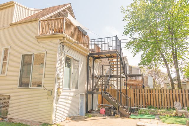 2920 N Richmond Street, Chicago, IL 60618