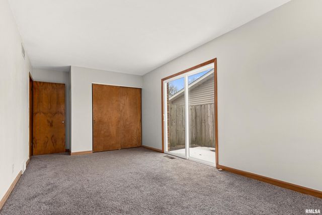 1307 BOBOLINK Drive, Washington, IL 61571