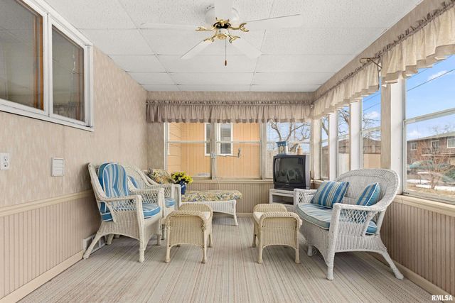 1307 BOBOLINK Drive, Washington, IL 61571