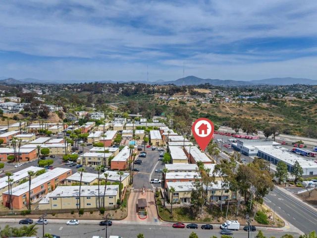 1615 Pentecost Way 6, San Diego, CA 92105