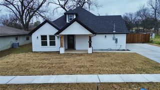 802 S Medora Street, Terrell, TX 75160