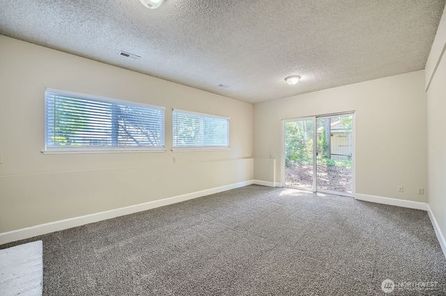 10911 150th Street Ct E, Puyallup, WA 98374