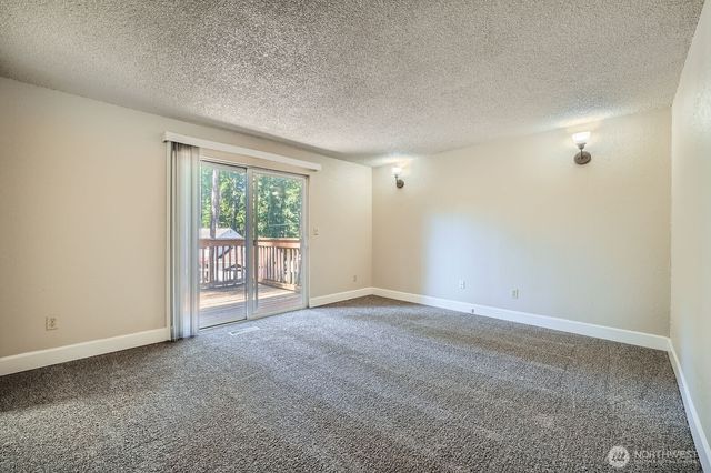 10911 150th Street Ct E, Puyallup, WA 98374