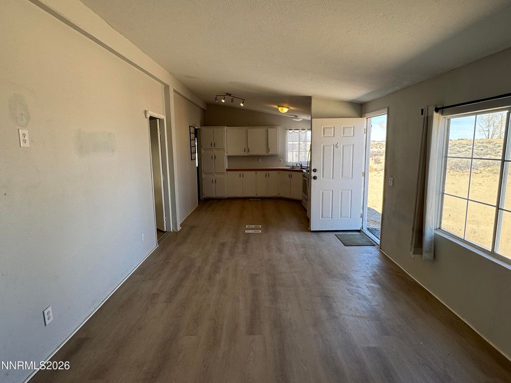 Image 10 of property listing at 4280 Margoree Lane, Fallon, NV 89406