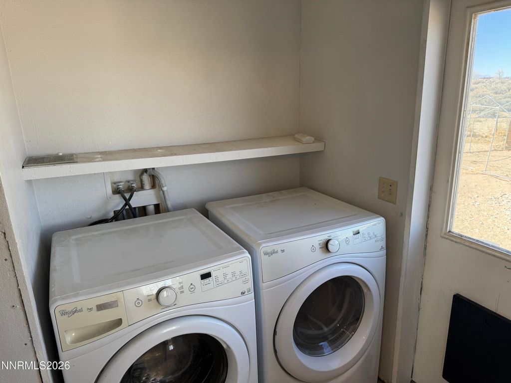 Image 4 of property listing at 4280 Margoree Lane, Fallon, NV 89406