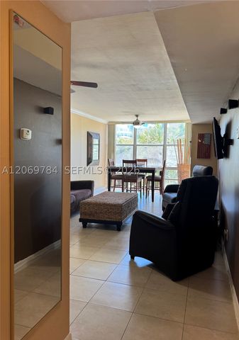 210 172nd St 334, Sunny Isles Beach, FL 33160