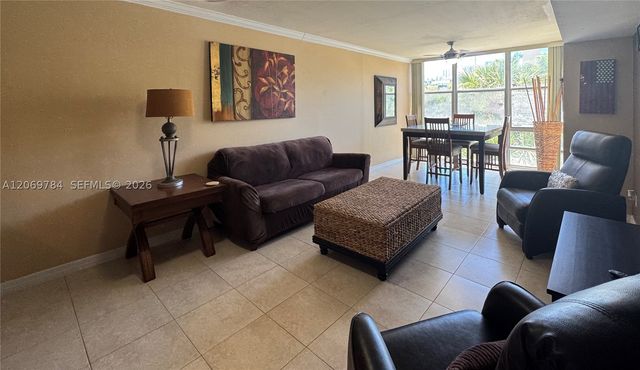 210 172nd St 334, Sunny Isles Beach, FL 33160