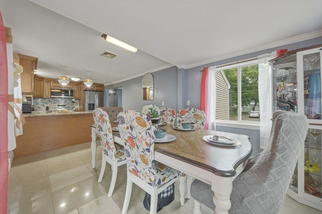 280 Ettrick St, Brockton, MA 02301
