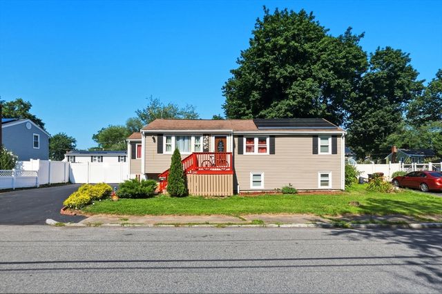 280 Ettrick St, Brockton, MA 02301