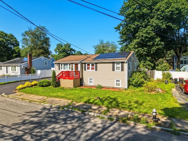 280 Ettrick St, Brockton, MA 02301