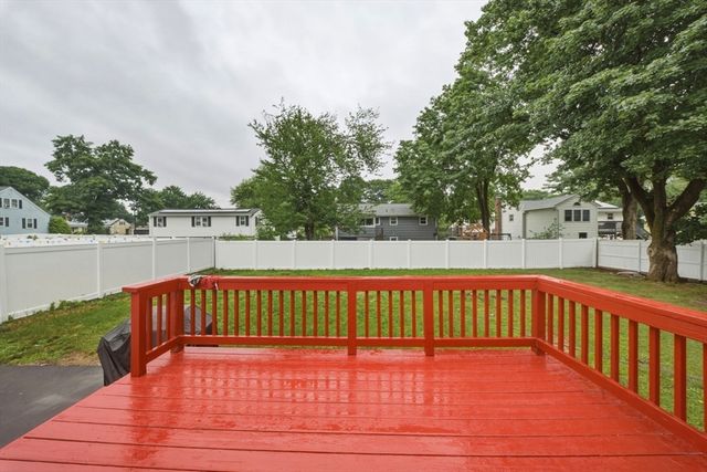 280 Ettrick St, Brockton, MA 02301